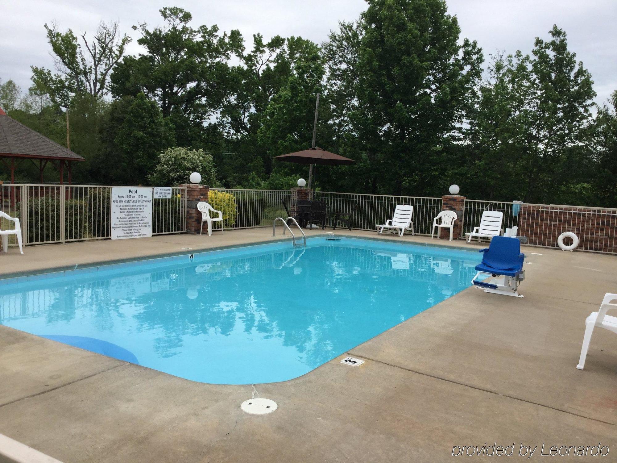 Americas Best Value Inn Cabot Bagian luar foto